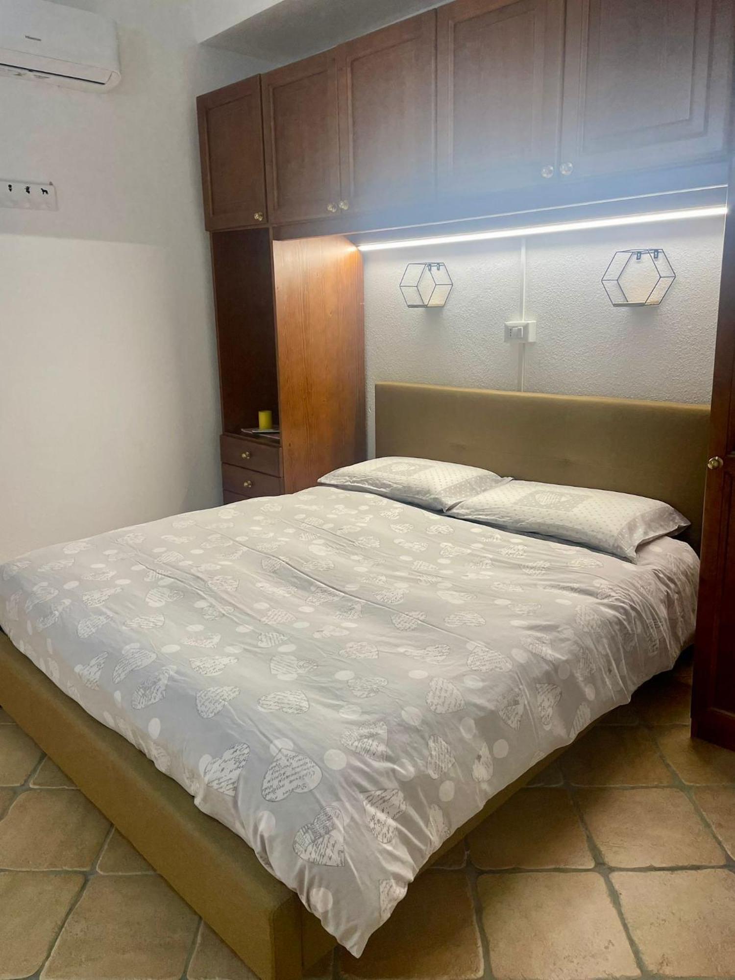 Looney Tunes Home Olbia Esterno foto