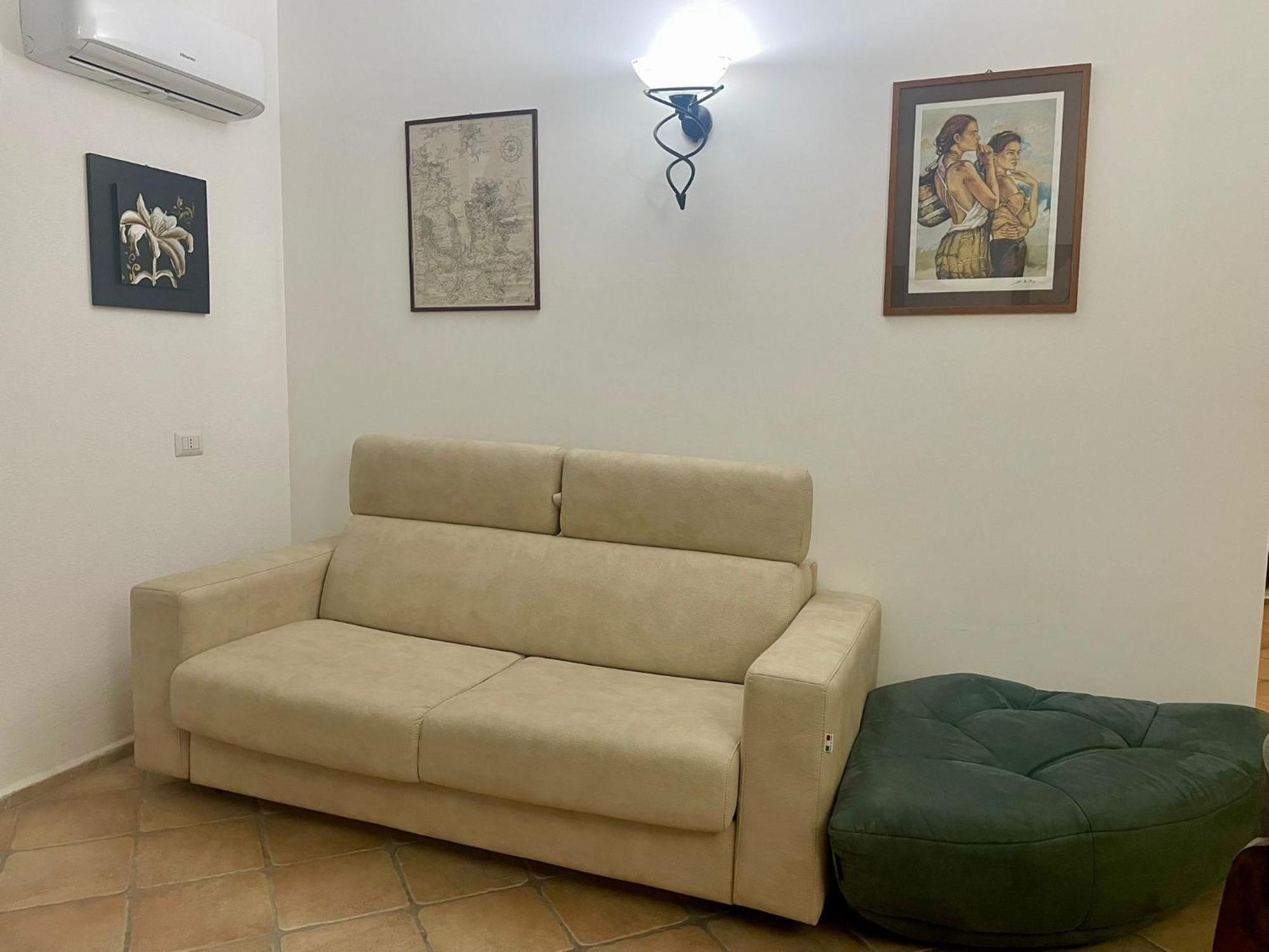 Looney Tunes Home Olbia Esterno foto